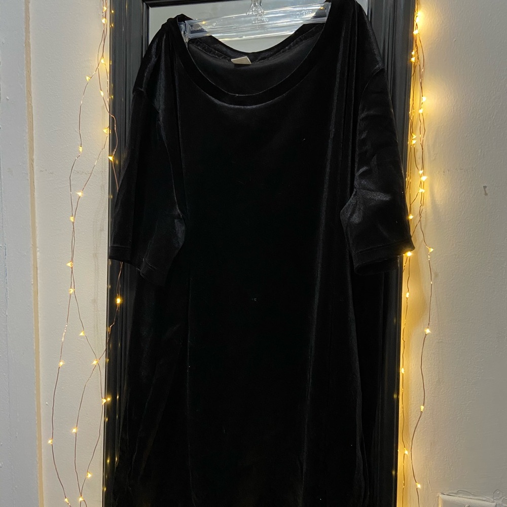 Velvet Tee